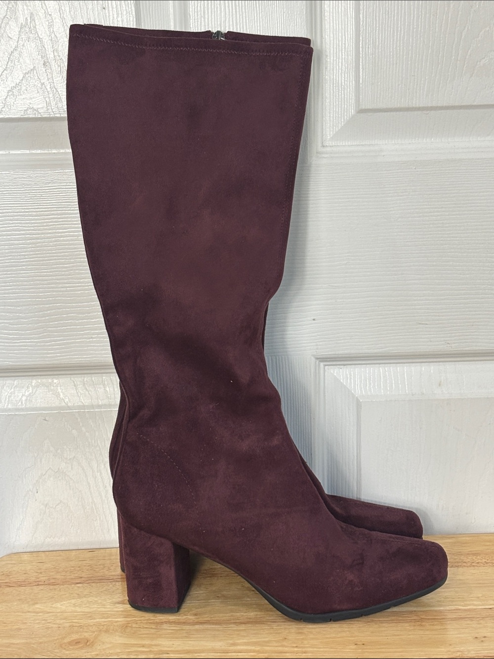 Aerosoles Micah boots Burgundy Tall Sueded Block Heel Boots Size 11 square toe